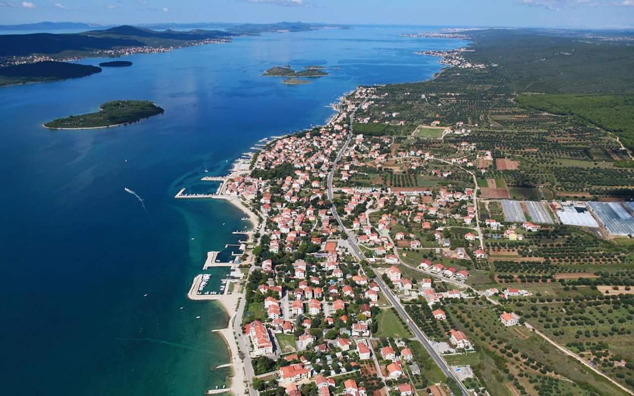 Ferienwohnung Ena Turanj Exterior foto